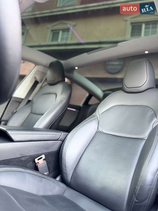 Седан Tesla Model 3 2024 в Софиевской Борщаговке