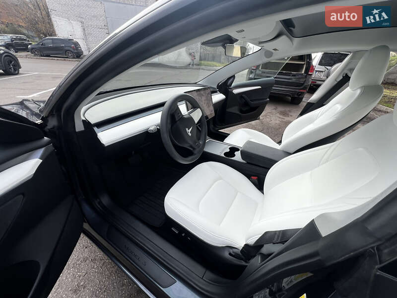 Седан Tesla Model 3 2023 в Дніпрі фото 23 Седан Tesla Model 3 2023 в Дніпрі
