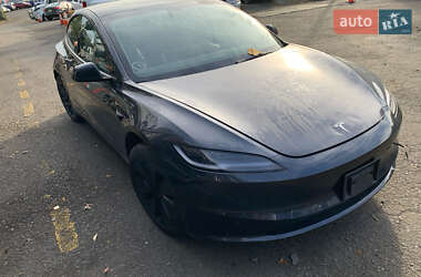 Седан Tesla Model 3 2024 в Хмельницком