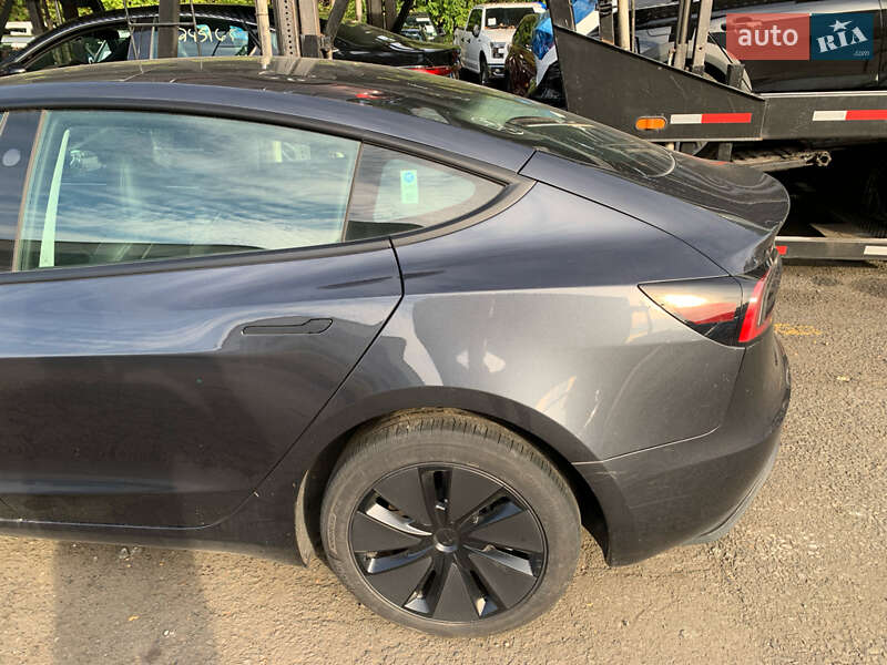 Седан Tesla Model 3 2024 в Хмельницькому