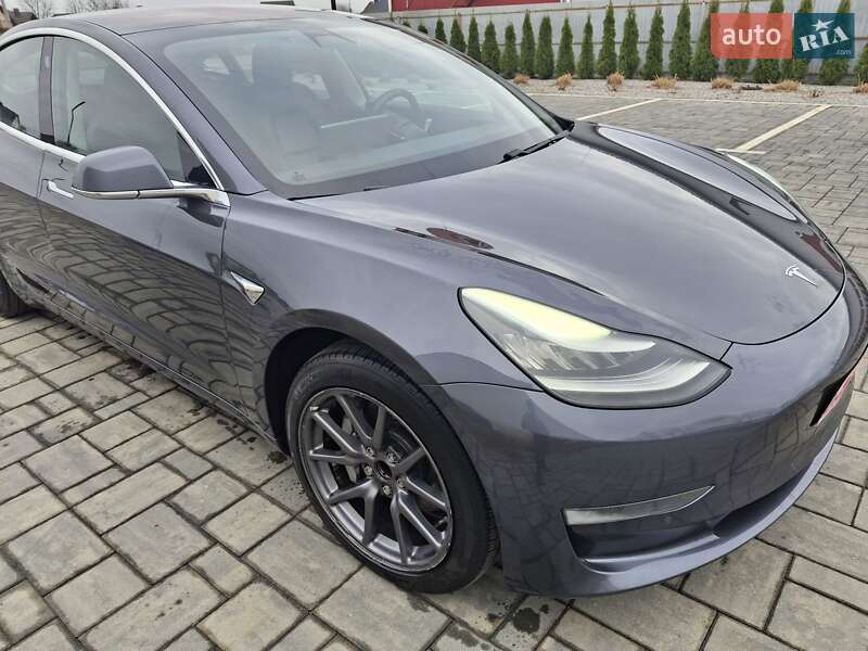 Седан Tesla Model 3 2018 в Луцке фото 14 Седан Tesla Model 3 2018 в Луцке