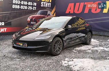 Седан Tesla Model 3 2024 в Стрые