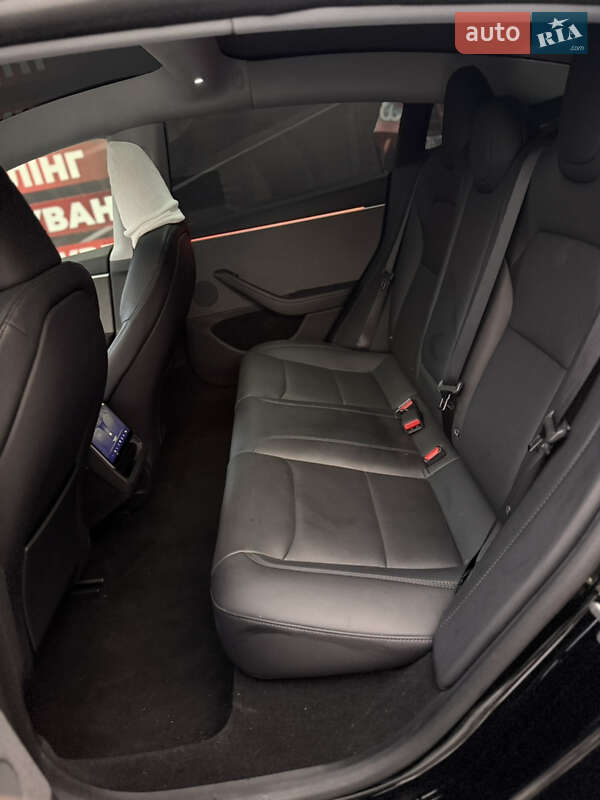 Седан Tesla Model 3 2024 в Стрию фото 10 Седан Tesla Model 3 2024 в Стрию