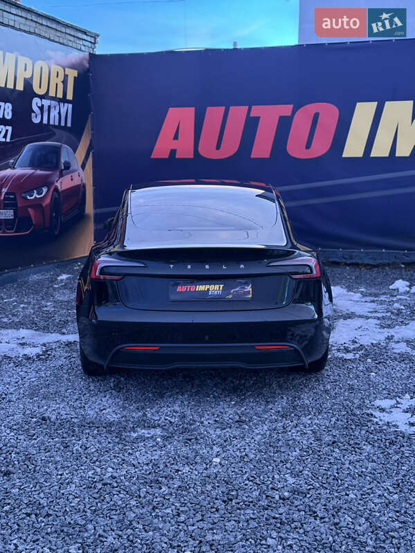 Седан Tesla Model 3 2024 в Стрию фото 14 Седан Tesla Model 3 2024 в Стрию