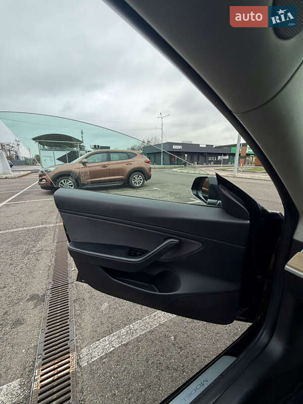 Седан Tesla Model 3 2018 в Киеве фото 6 Седан Tesla Model 3 2018 в Киеве