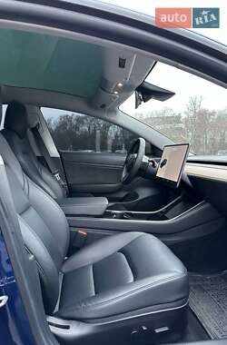 Седан Tesla Model 3 2020 в Харькове
