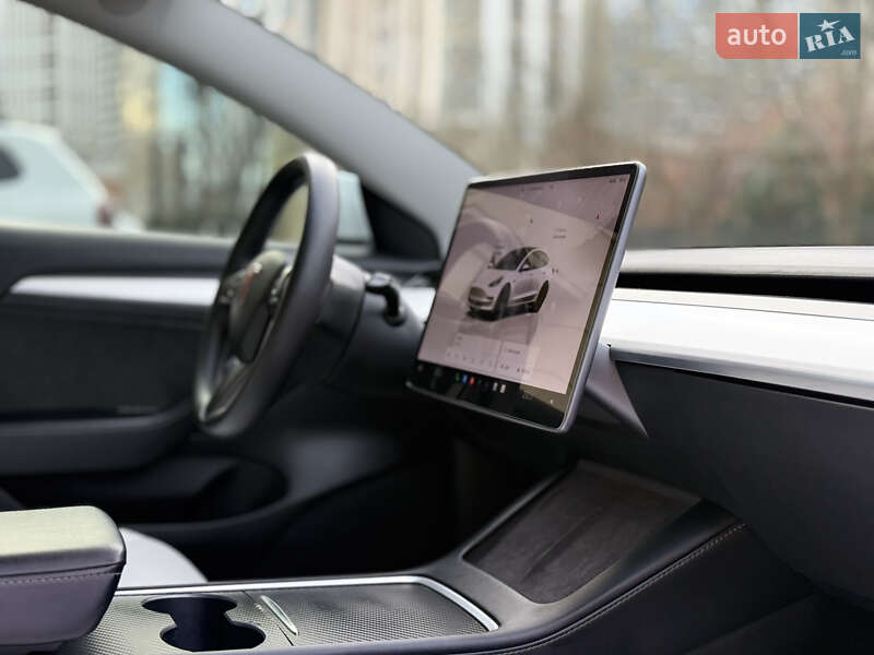 Седан Tesla Model 3 2022 в Одесі