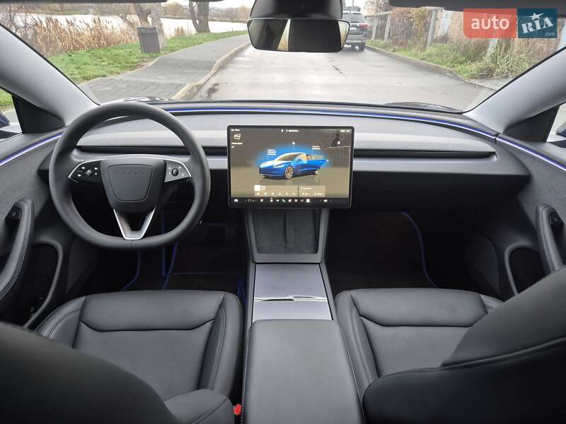 Седан Tesla Model 3 2024 в Києві