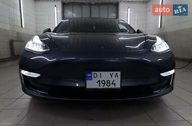 Седан Tesla Model 3 2022 в Сумах
