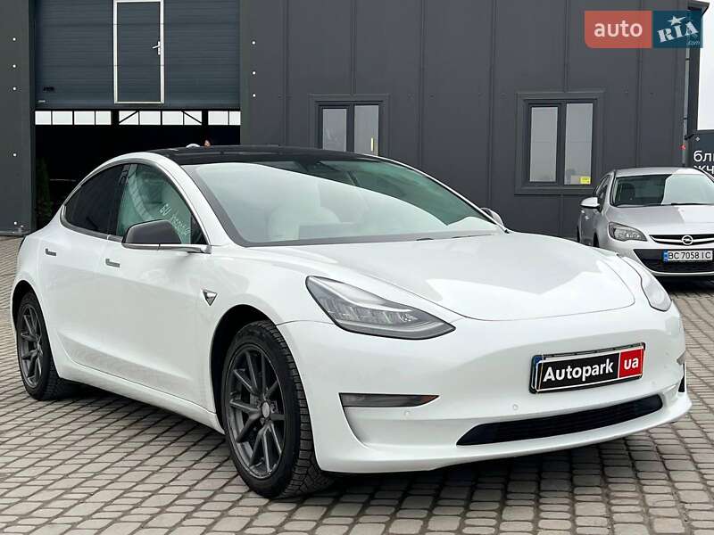Седан Tesla Model 3 2019 в Львові фото 11 Седан Tesla Model 3 2019 в Львові