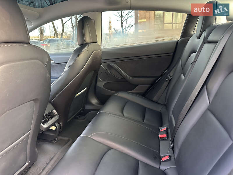 Седан Tesla Model 3 2022 в Чернигове фото 18 Седан Tesla Model 3 2022 в Чернигове