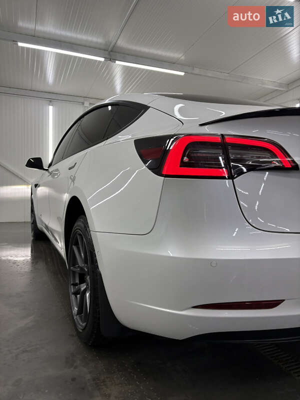 Седан Tesla Model 3 2021 в Лановцах фото 45 Седан Tesla Model 3 2021 в Лановцах