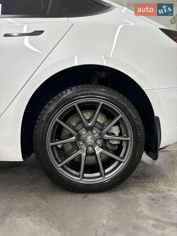 Седан Tesla Model 3 2021 в Лановцах фото 59 Седан Tesla Model 3 2021 в Лановцах