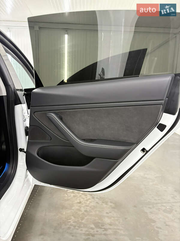 Седан Tesla Model 3 2021 в Лановцах фото 80 Седан Tesla Model 3 2021 в Лановцах