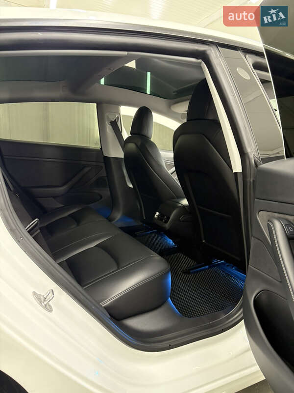 Седан Tesla Model 3 2021 в Лановцах фото 84 Седан Tesla Model 3 2021 в Лановцах