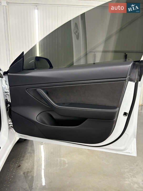 Седан Tesla Model 3 2021 в Лановцах фото 85 Седан Tesla Model 3 2021 в Лановцах