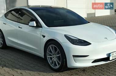 Седан Tesla Model 3 2021 в Одесі