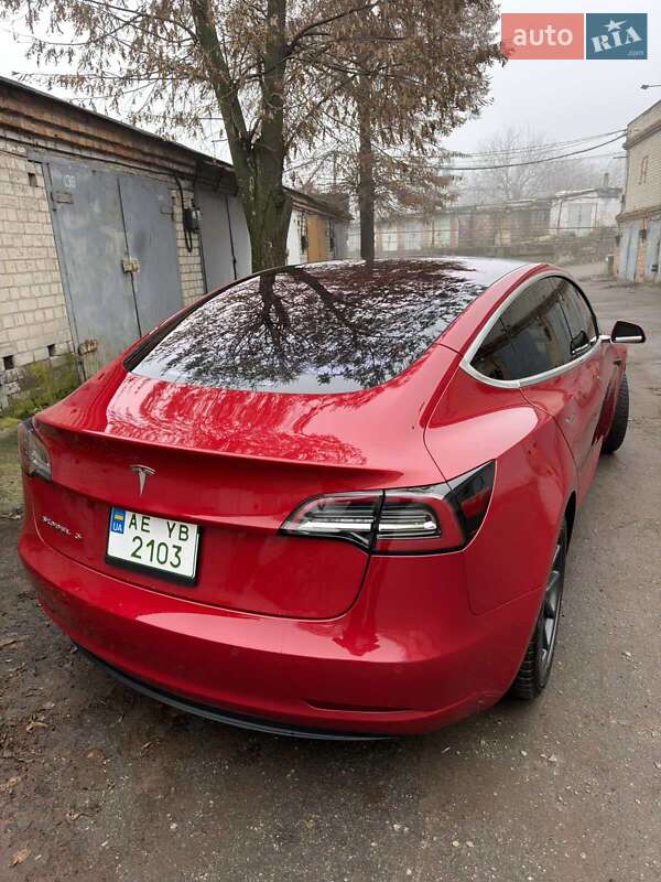 Седан Tesla Model 3 2018 в Днепре