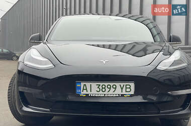 Седан Tesla Model 3 2019 в Киеве