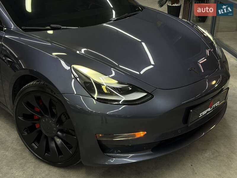 Седан Tesla Model 3 2021 в Одессе