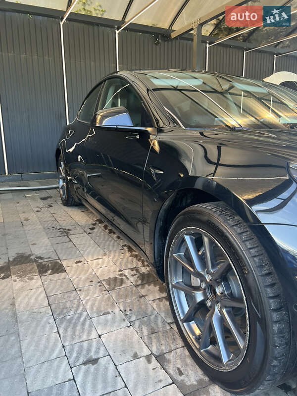 Седан Tesla Model 3 2022 в Ужгороде фото 8 Седан Tesla Model 3 2022 в Ужгороде