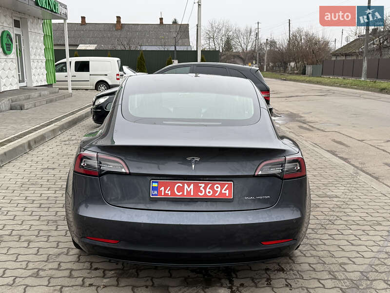 Седан Tesla Model 3 2018 в Владимире