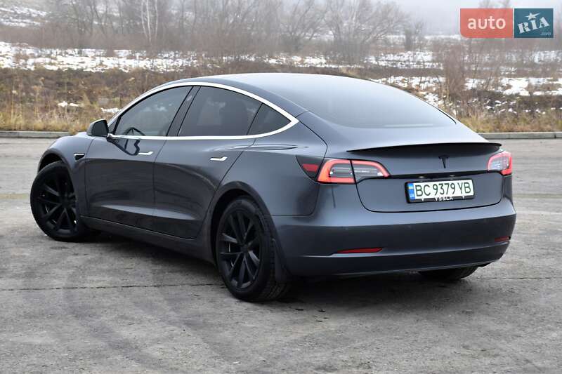 Седан Tesla Model 3 2018 в Дрогобичі фото 11 Седан Tesla Model 3 2018 в Дрогобичі