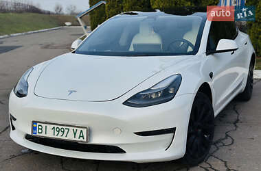 Седан Tesla Model 3 2023 в Полтаве