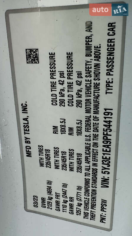 Седан Tesla Model 3 2023 в Полтаве
