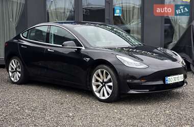 Седан Tesla Model 3 2018 в Тернополі