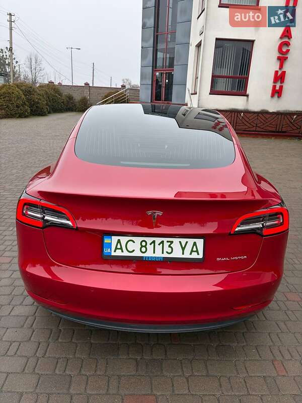 Седан Tesla Model 3 2018 в Луцьку