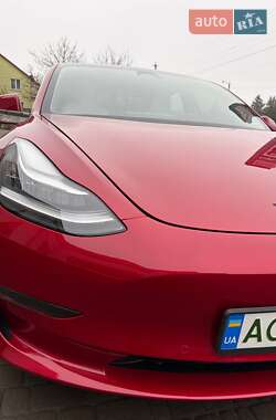 Седан Tesla Model 3 2018 в Луцке
