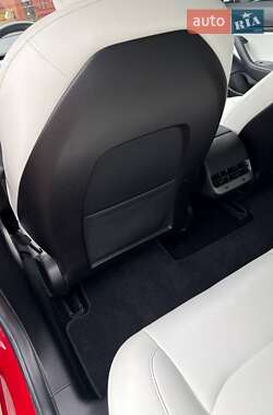 Седан Tesla Model 3 2018 в Луцке