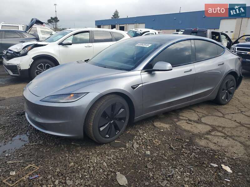 Tesla Model 3 2025
