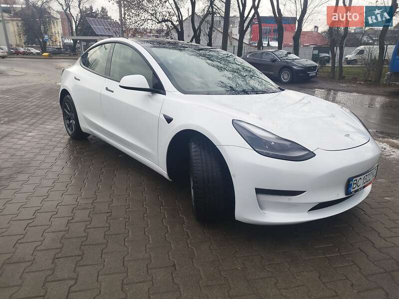 Седан Tesla Model 3 2021 в Львове фото 11 Седан Tesla Model 3 2021 в Львове