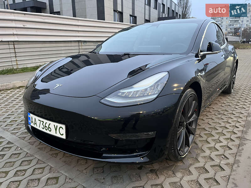 Седан Tesla Model 3 2019 в Киеве фото 12 Седан Tesla Model 3 2019 в Киеве