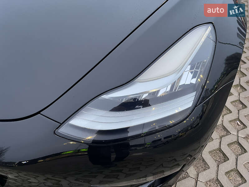 Седан Tesla Model 3 2019 в Киеве фото 23 Седан Tesla Model 3 2019 в Киеве