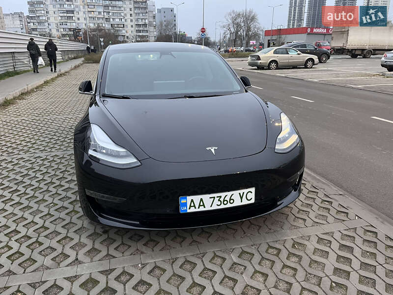 Седан Tesla Model 3 2019 в Киеве фото 27 Седан Tesla Model 3 2019 в Киеве