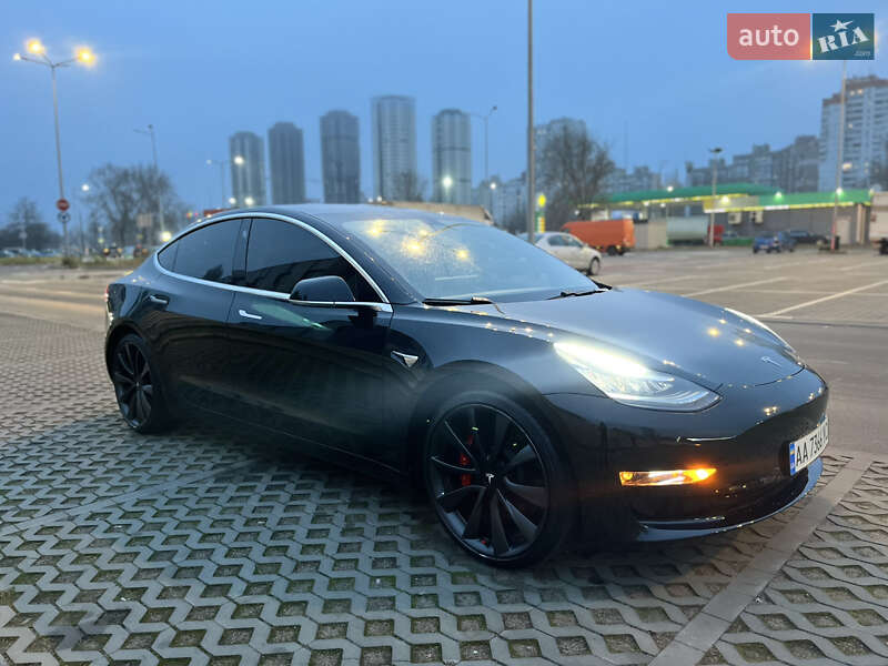 Седан Tesla Model 3 2019 в Киеве фото 41 Седан Tesla Model 3 2019 в Киеве