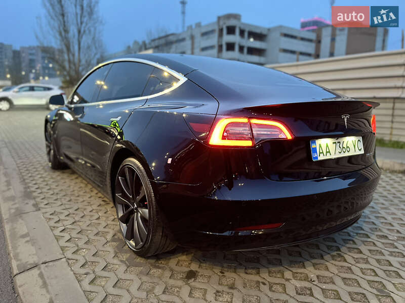 Седан Tesla Model 3 2019 в Киеве фото 42 Седан Tesla Model 3 2019 в Киеве
