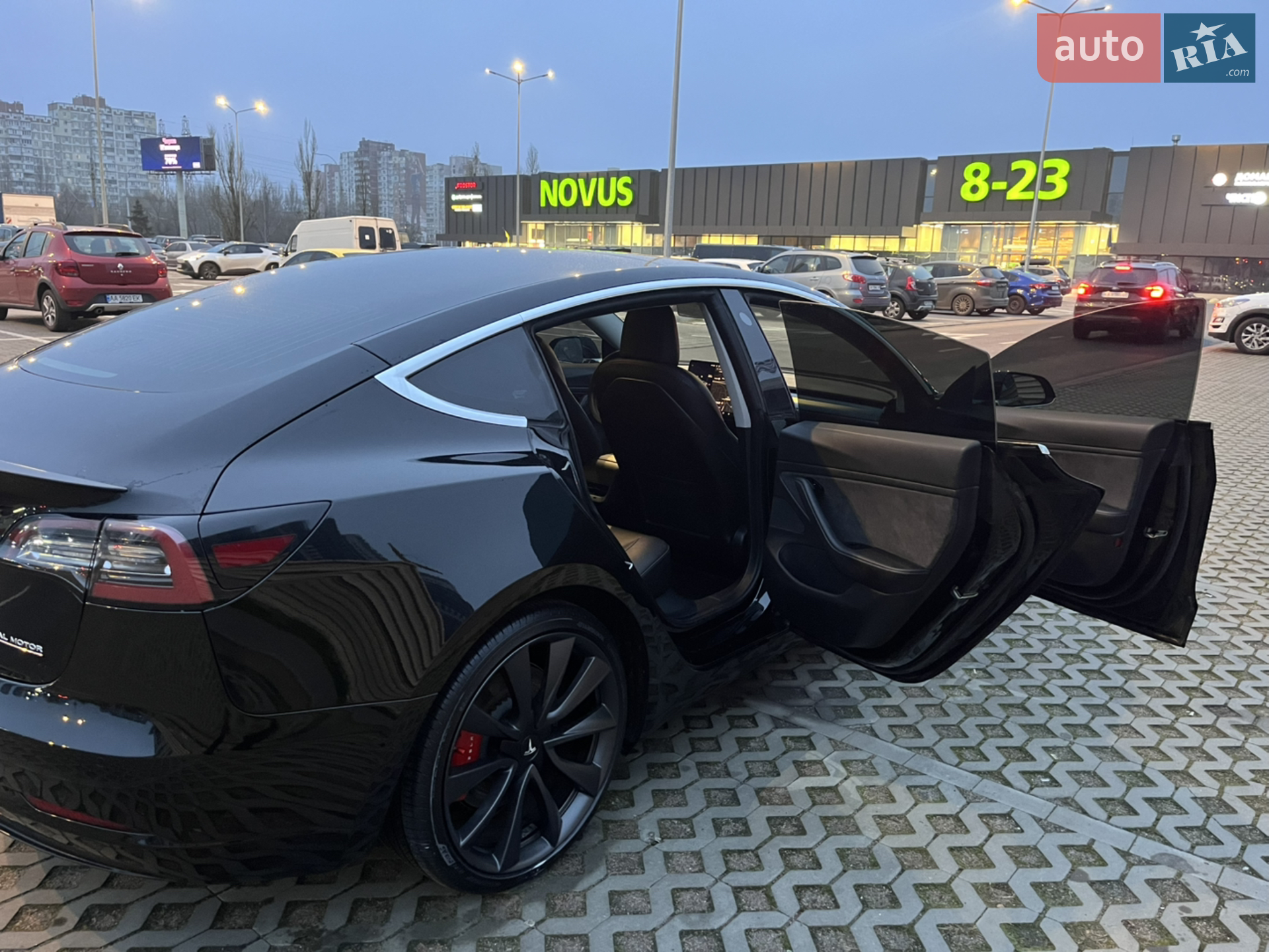 2019 Tesla Model 3 - мініатюра 16