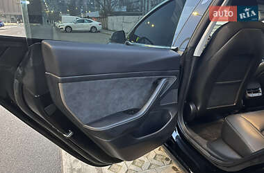 Седан Tesla Model 3 2019 в Киеве