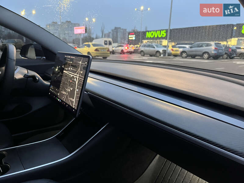 Седан Tesla Model 3 2019 в Киеве фото 85 Седан Tesla Model 3 2019 в Киеве