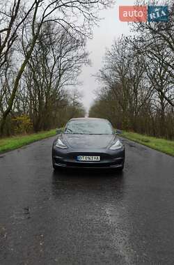 Седан Tesla Model 3 2018 в Одессе