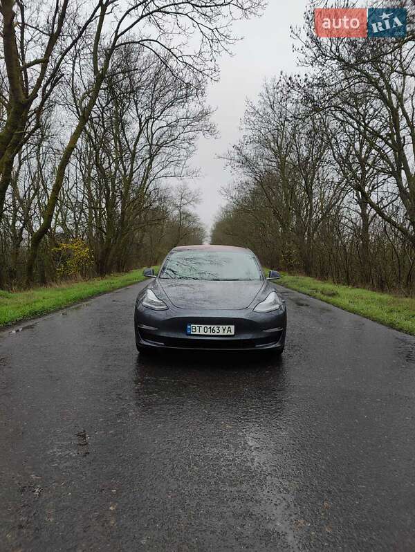 Седан Tesla Model 3 2018 в Одессе