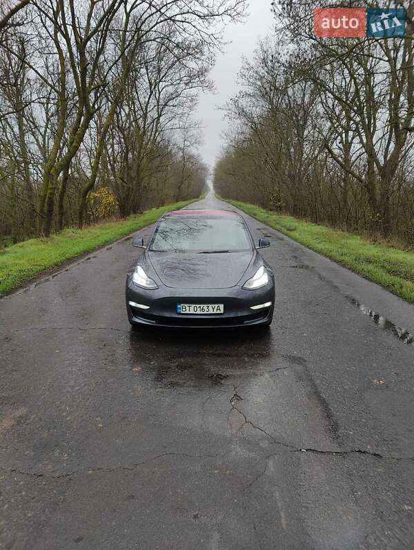 Седан Tesla Model 3 2018 в Одессе