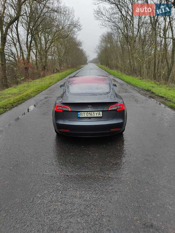 Седан Tesla Model 3 2018 в Одессе