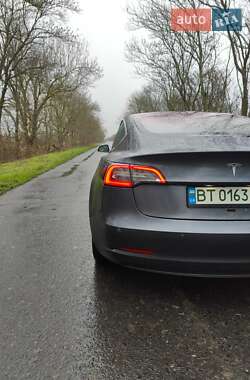 Седан Tesla Model 3 2018 в Одессе