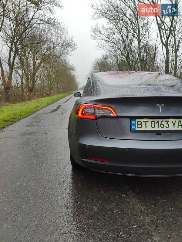 Седан Tesla Model 3 2018 в Одессе