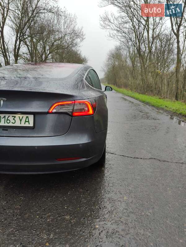 Седан Tesla Model 3 2018 в Одессе
